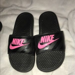Nike slip ons